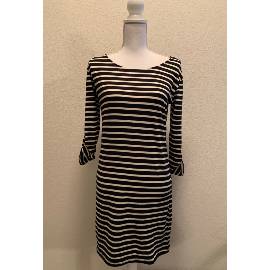 Black/Soft White Sleeve Stripe Loose Dress