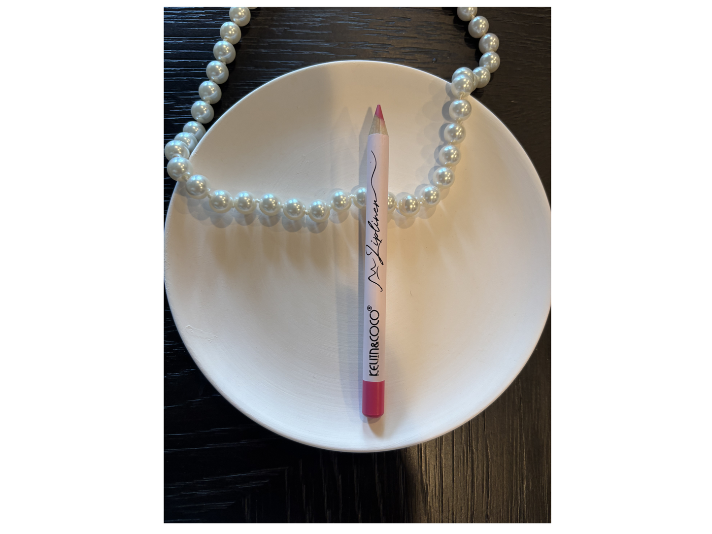 WOODEN LIP LINER