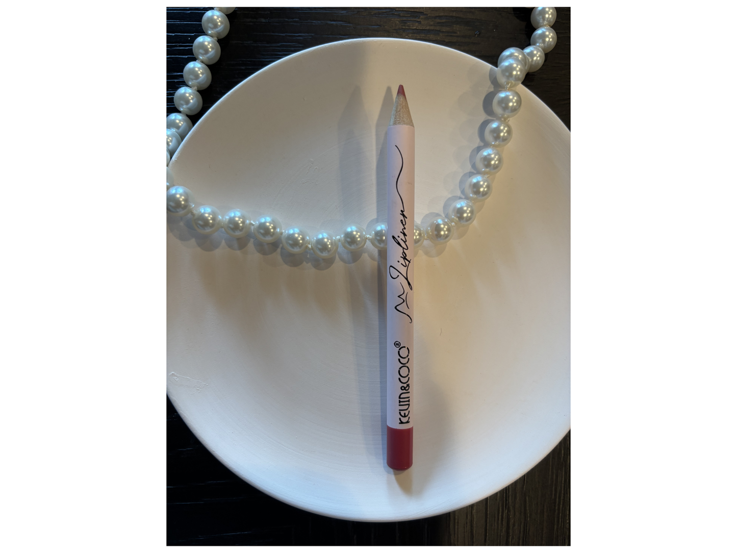WOODEN LIP LINER